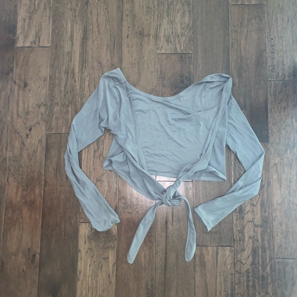 lululemon long sleeve shirt - Picture 3 of 4